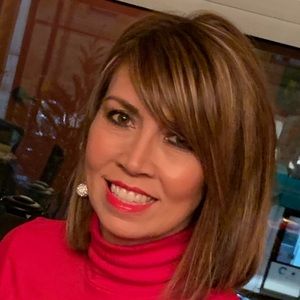 Meet your Posher, Angela